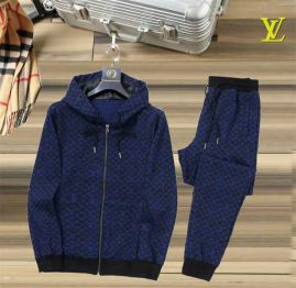 Picture of LV SweatSuits _SKULVM-3XL12yn1529159